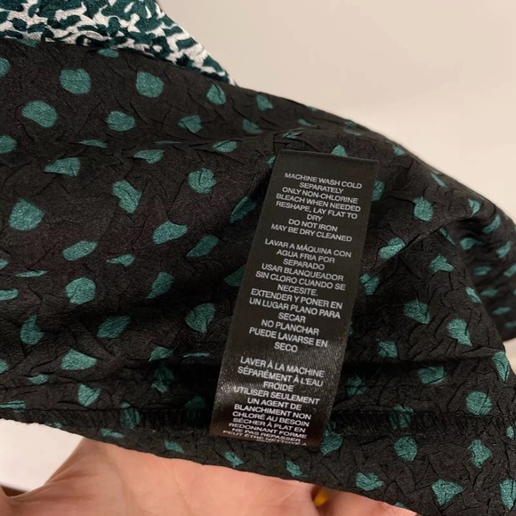 Chicos Travelers Crinkle Shirt Open Front Black Green Sz. 0 (Small) - Picture 9 of 11